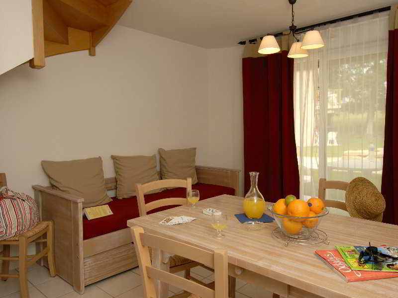 Residence Odalys Le Hameau Du Lac Rignac  Exterior foto